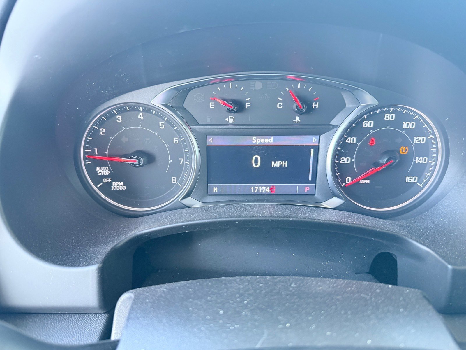 Used 2024 GMC Terrain SLT image 9