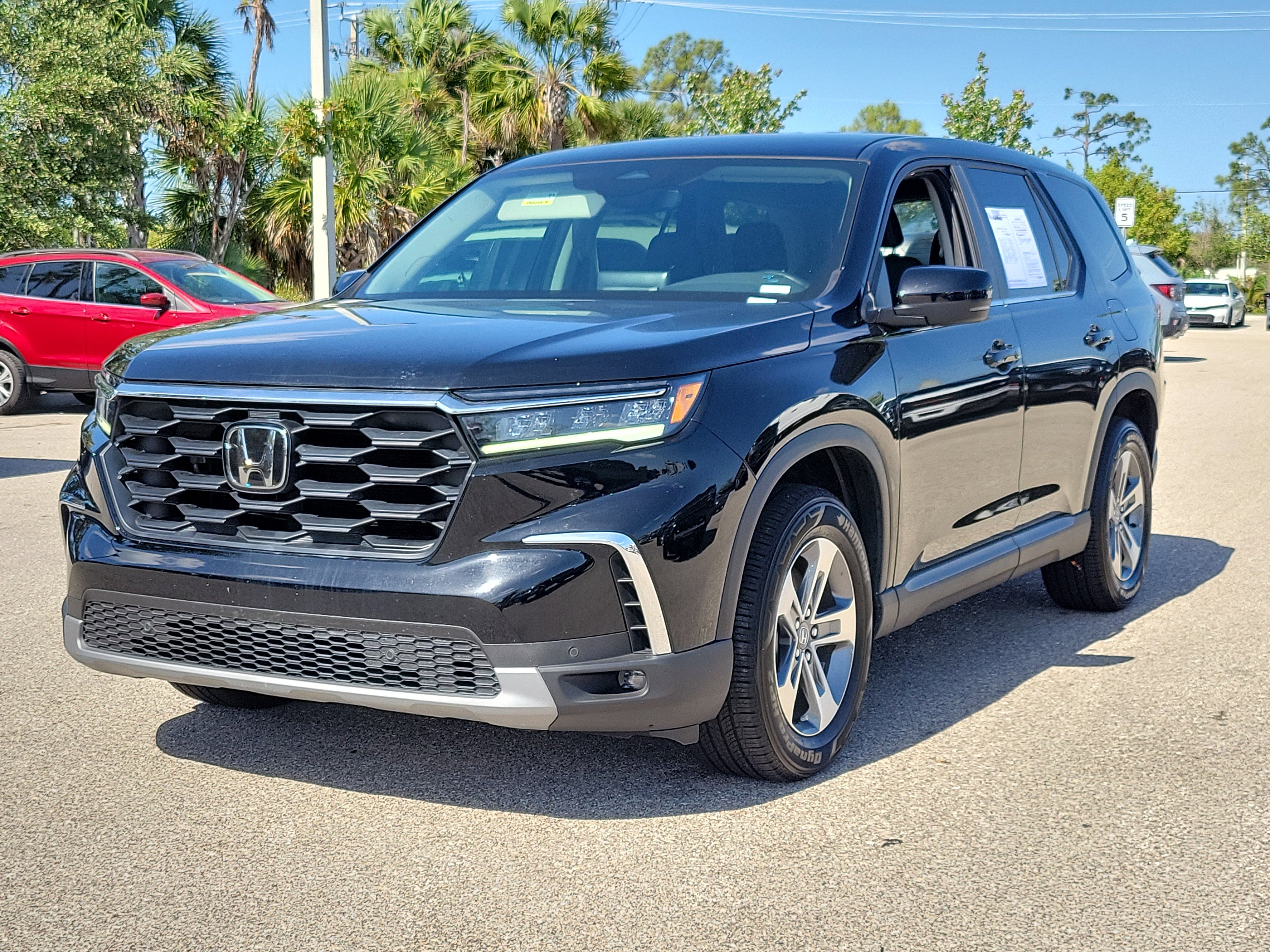 Used 2023 Honda Pilot EX-L image 3