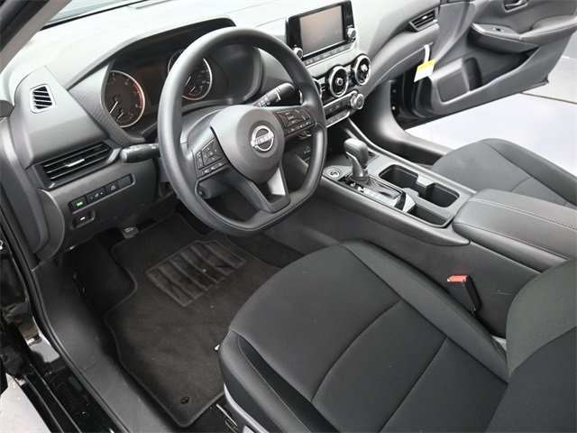 Used 2025 Nissan Sentra S image 13