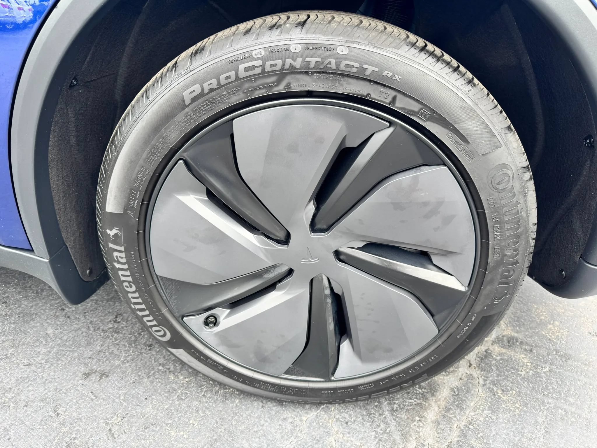 Used 2026 Tesla Model Y Long Range AWD/4WD image 46