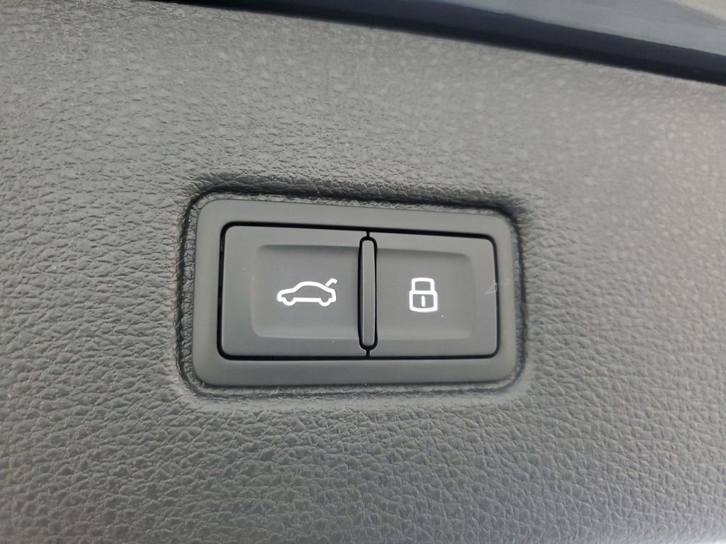 New 2026 Audi Q7 Premium Plus image 10