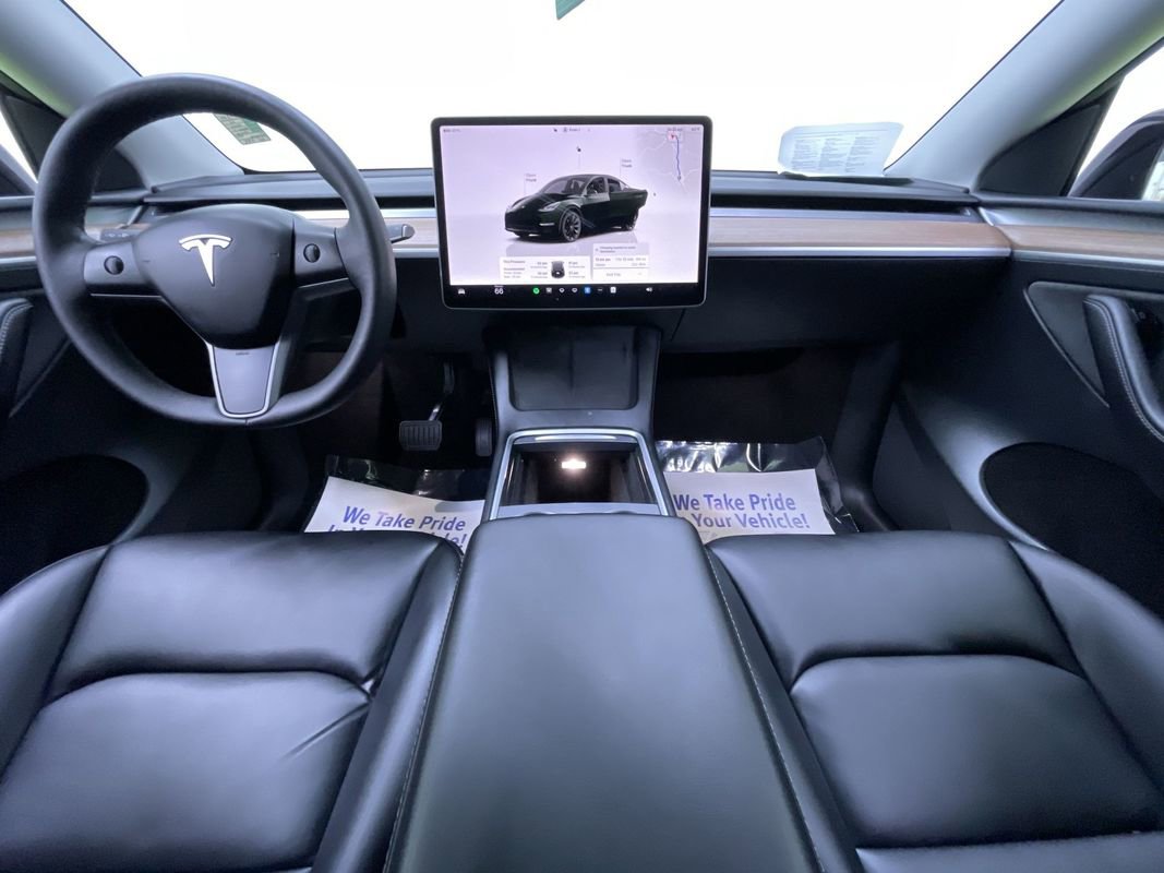 Used 2024 Tesla Model Y Long Range image 18