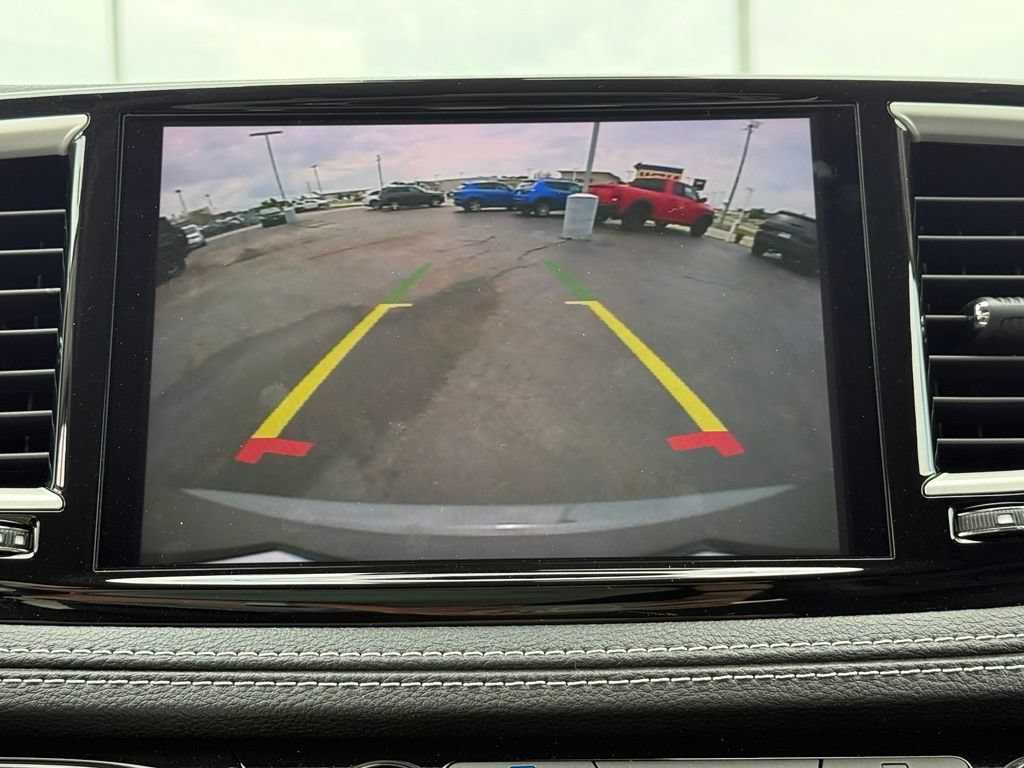 Used 2022 Chrysler Pacifica Touring-L FWD image 30