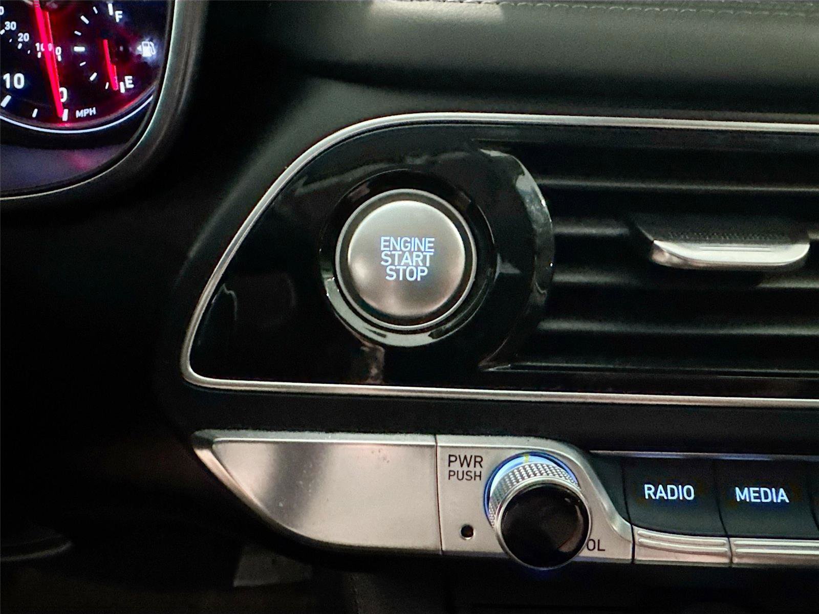 Used 2020 Genesis G70 2.0T w/ Elite Package AWD/4WD image 13