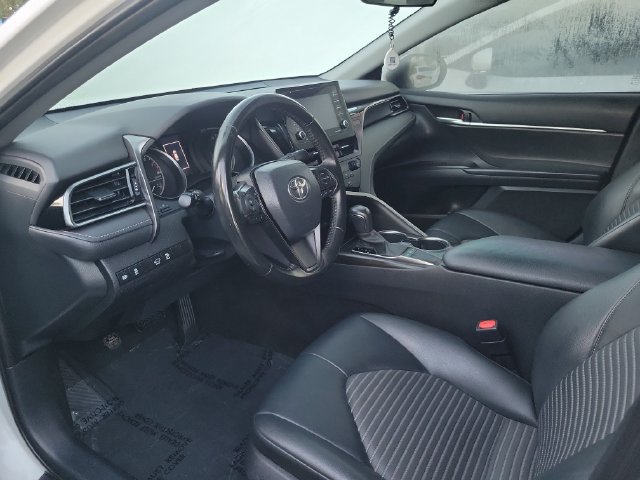 Used 2023 Toyota Camry SE FWD image 10