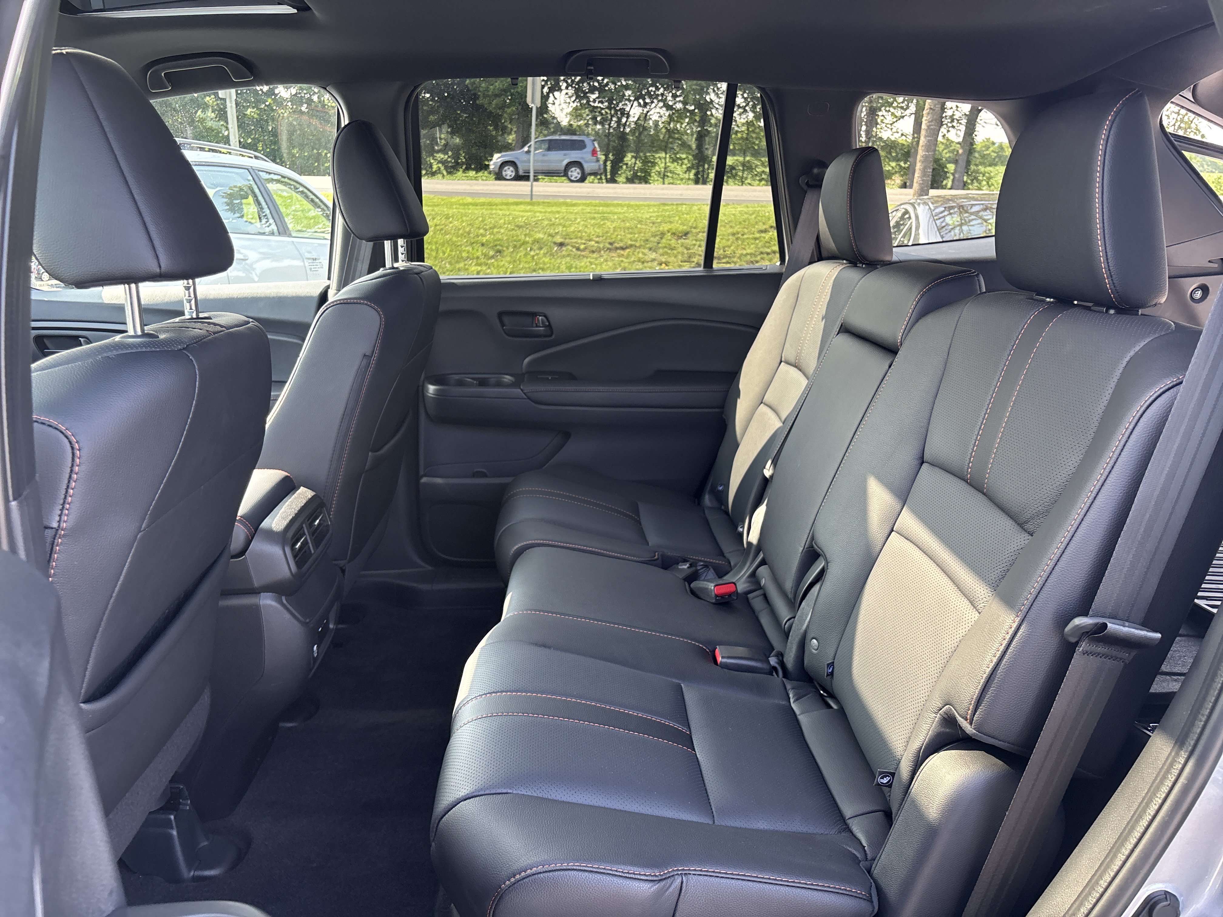 Used 2025 Honda Passport TrailSport image 25