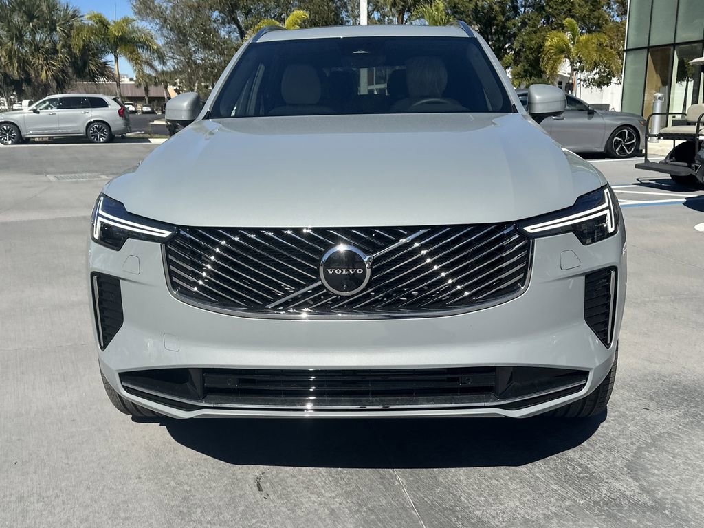 New 2026 Volvo XC90 T8 Plus w/ Protection Package Premier image 3