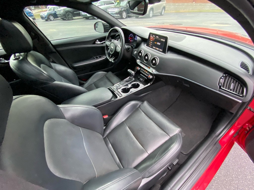 Used 2020 Kia Stinger GT-Line w/ Sun & Sound Package image 39