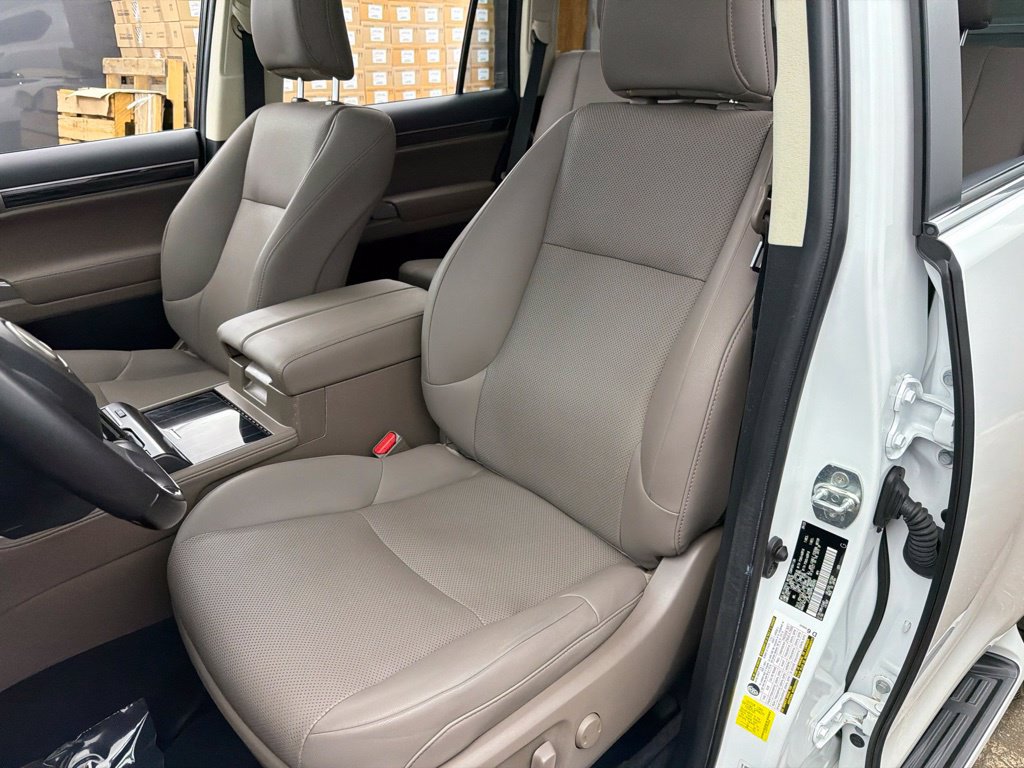 Used 2023 Lexus GX 460 Premium w/ Premium Package AWD/4WD image 24