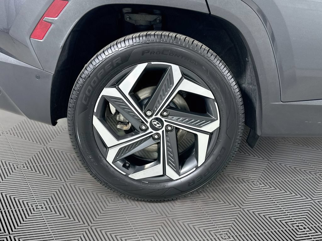 Used 2022 Hyundai Tucson Limited w/ Cargo Package AWD/4WD image 32