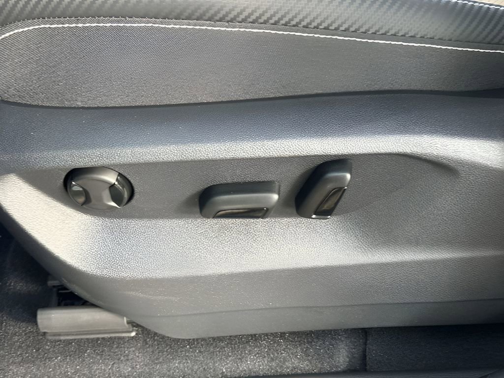 New 2026 Volkswagen Atlas Cross Sport SE image 12