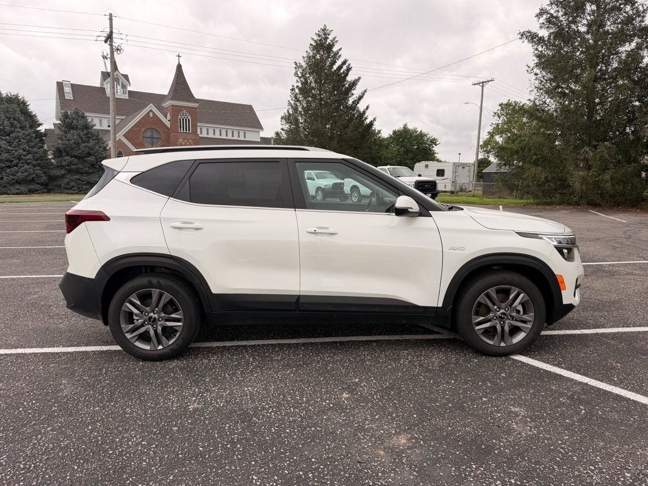 Used 2023 Kia Seltos S w/ Navigation Package AWD/4WD image 9