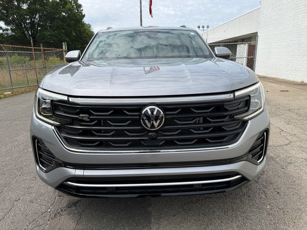 Used 2025 Volkswagen Atlas Cross Sport SEL Premium R-Line AWD/4WD image 7