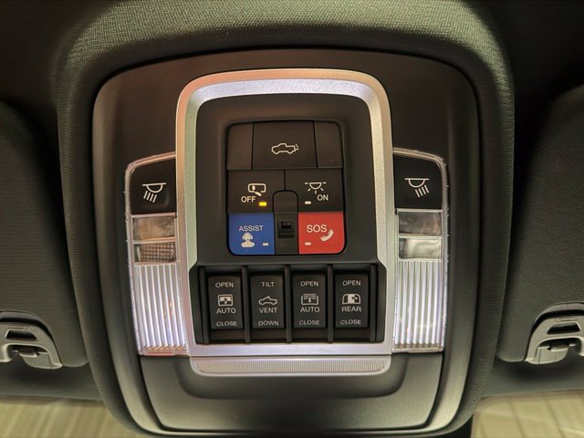 Used 2019 RAM 1500 Limited AWD/4WD image 46