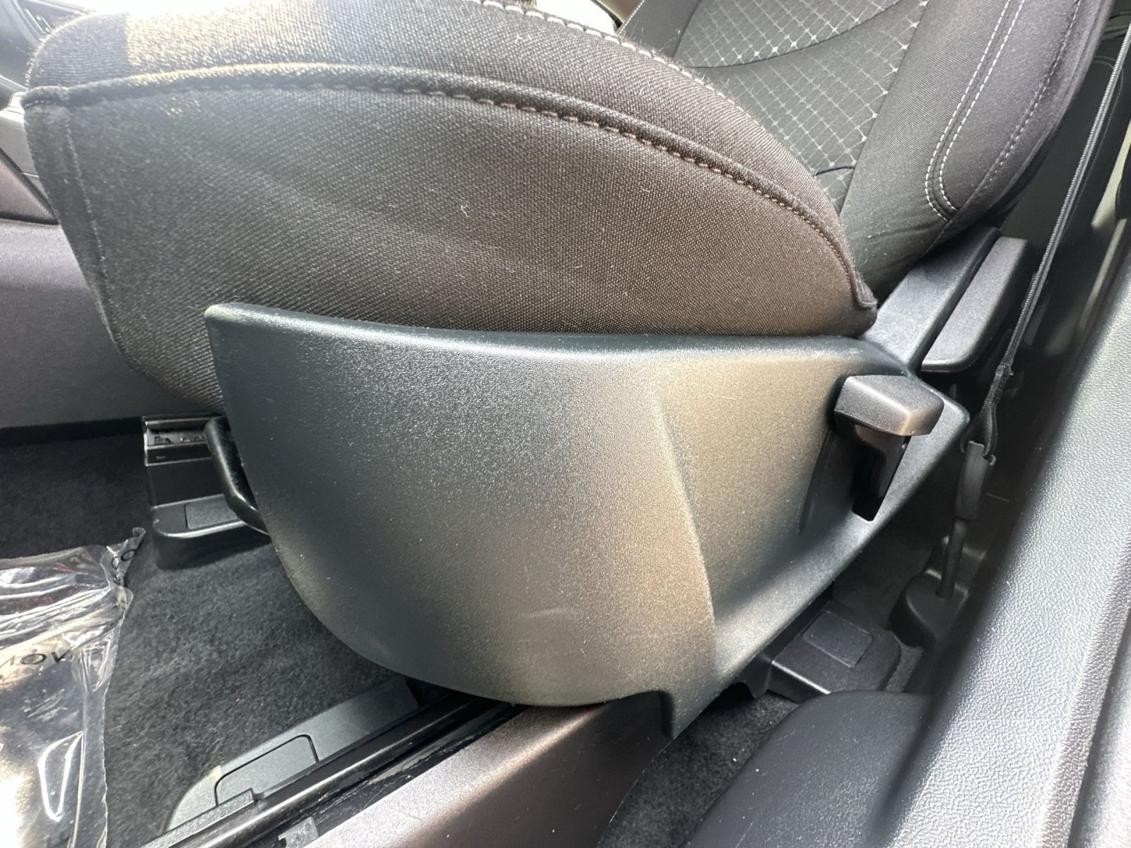 Certified 2025 Ford Escape Active AWD/4WD image 22