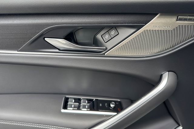 New 2026 Jaguar F-PACE R-Dynamic S AWD/4WD image 10