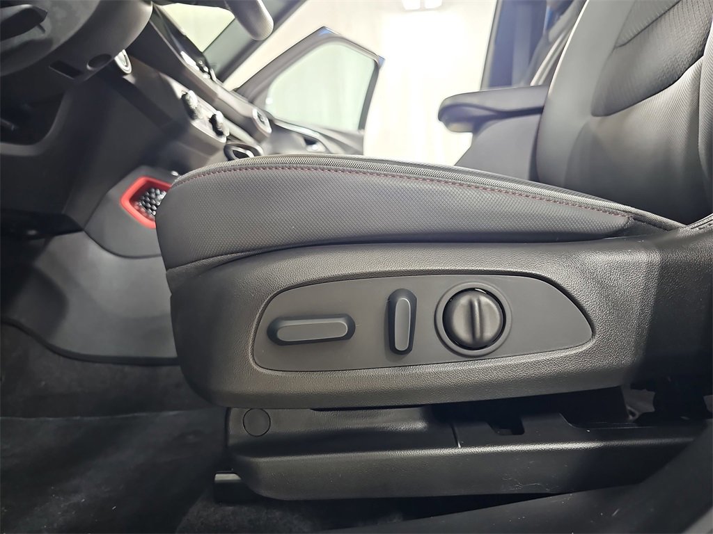 Certified 2023 Chevrolet TrailBlazer RS w/ Sun and Liftgate Package image 37