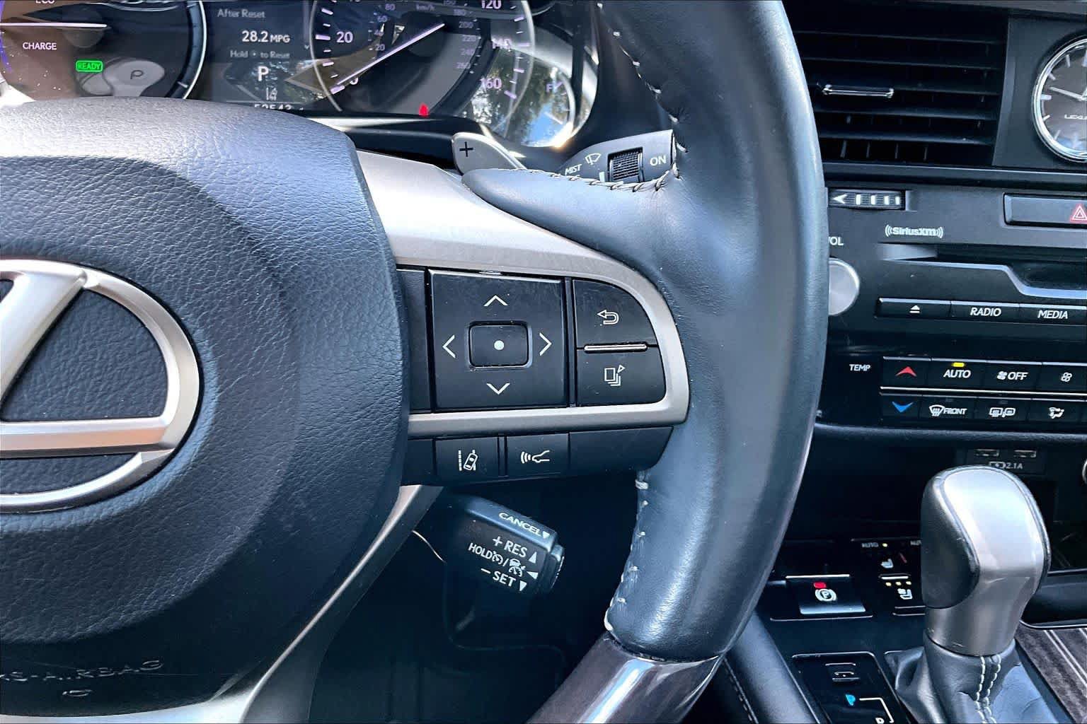 Used 2022 Lexus RX 450h AWD w/ Luxury Package image 23