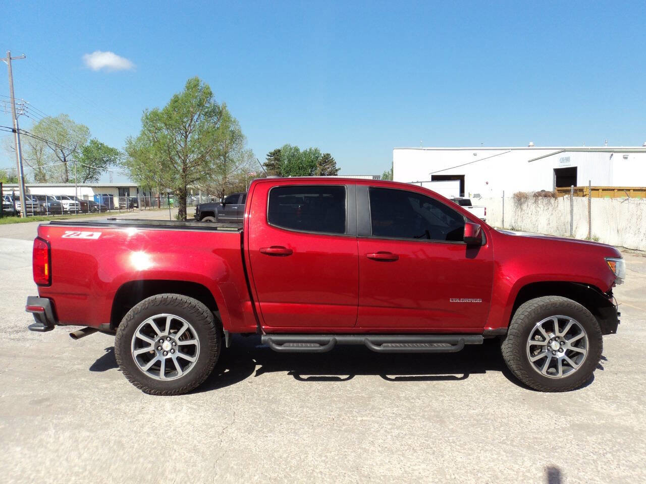 Used 2015 Chevrolet Colorado Z71 w/ LPO, Gearon Divider Package AWD/4WD image 6