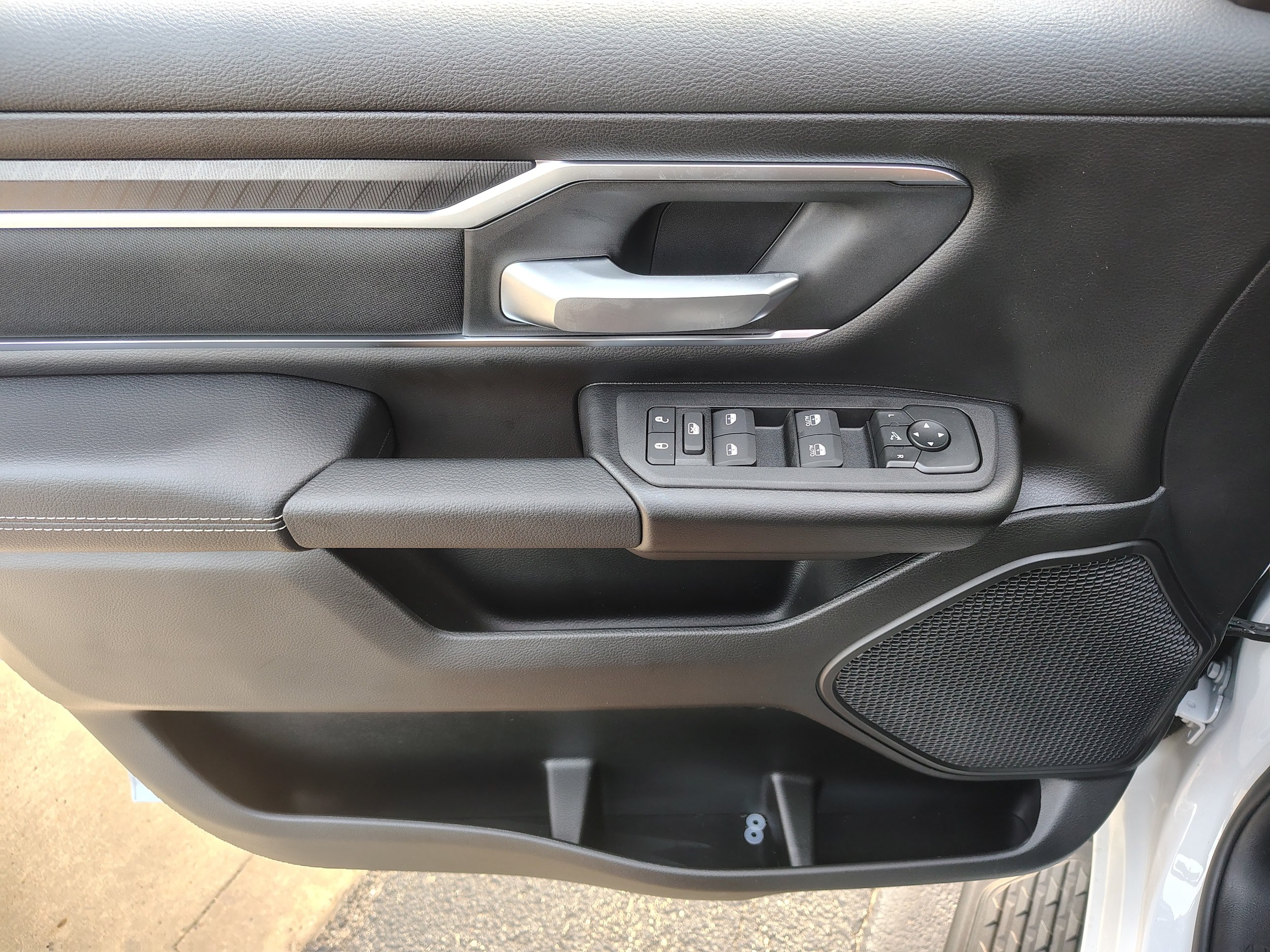 New 2026 RAM 1500 Big Horn AWD/4WD image 18