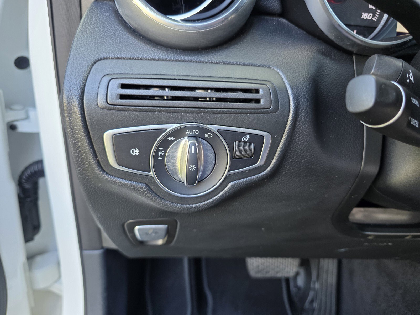 Used 2018 Mercedes-Benz GLC 300 image 22
