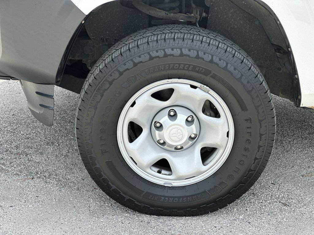 Used 2021 Toyota Tacoma SR AWD/4WD image 32
