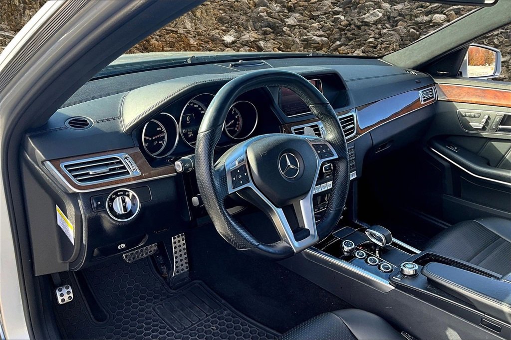 Used 2014 Mercedes-Benz E 63 AMG 4MATIC Sedan image 12