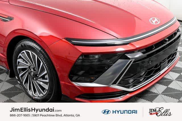 New 2025 Hyundai Sonata Limited FWD image 16