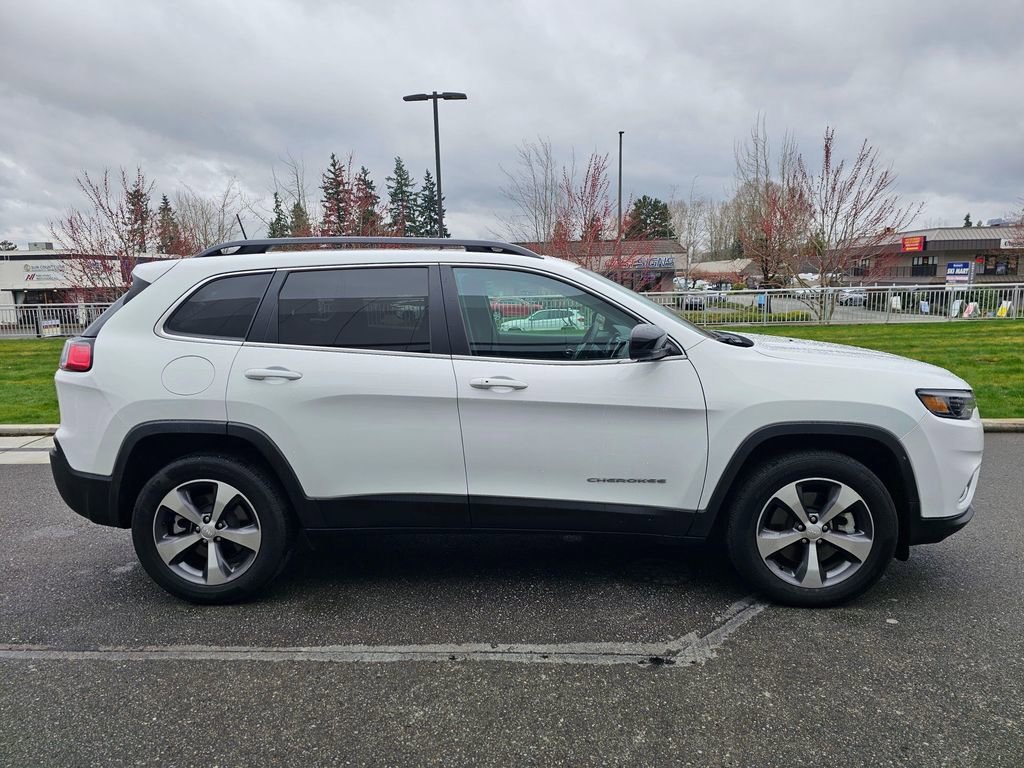 Used 2022 Jeep Cherokee Limited image 6