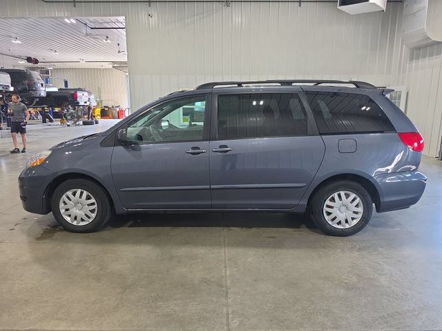 Used 2007 Toyota Sienna LE w/ LE Pkg 2 FWD image 5