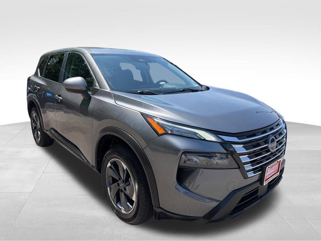 Used 2024 Nissan Rogue SV AWD/4WD image 8