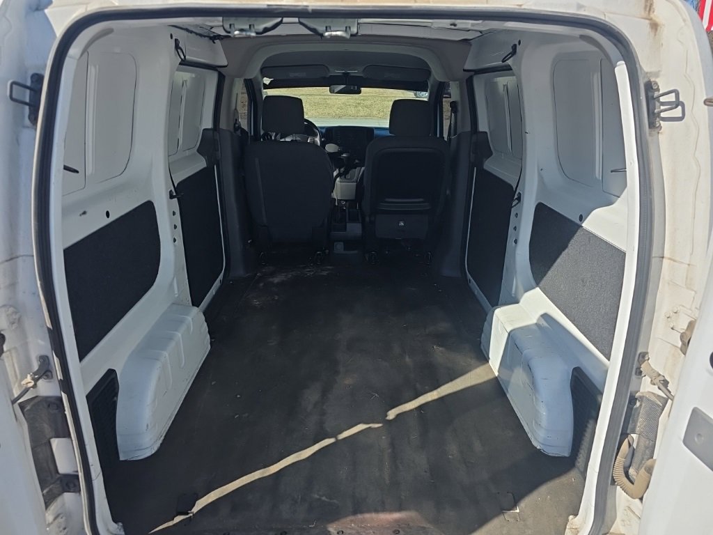 Used 2021 Nissan NV200 S w/ Back Door Glass Package image 8