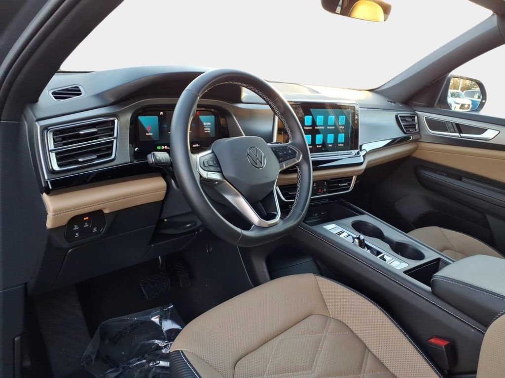 Used 2024 Volkswagen Atlas Cross Sport SE image 8