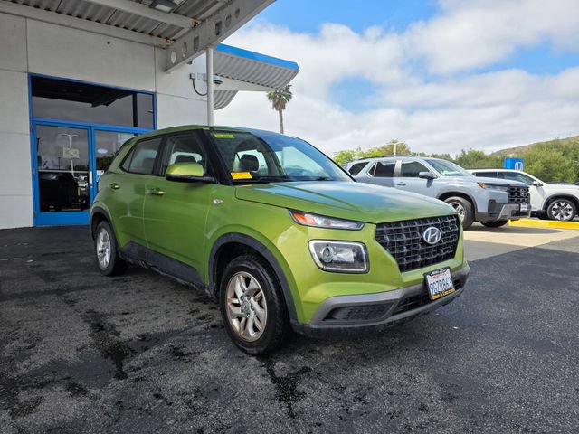 Used 2021 Hyundai Venue SE FWD image 3