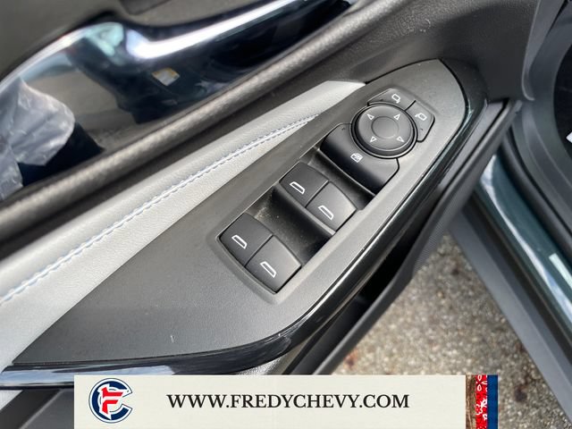 Used 2025 Chevrolet Trax LT FWD image 13