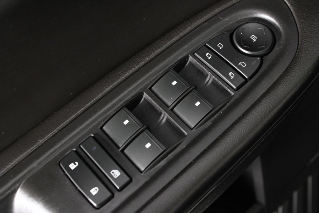 Used 2016 Chevrolet Traverse LT AWD/4WD image 23
