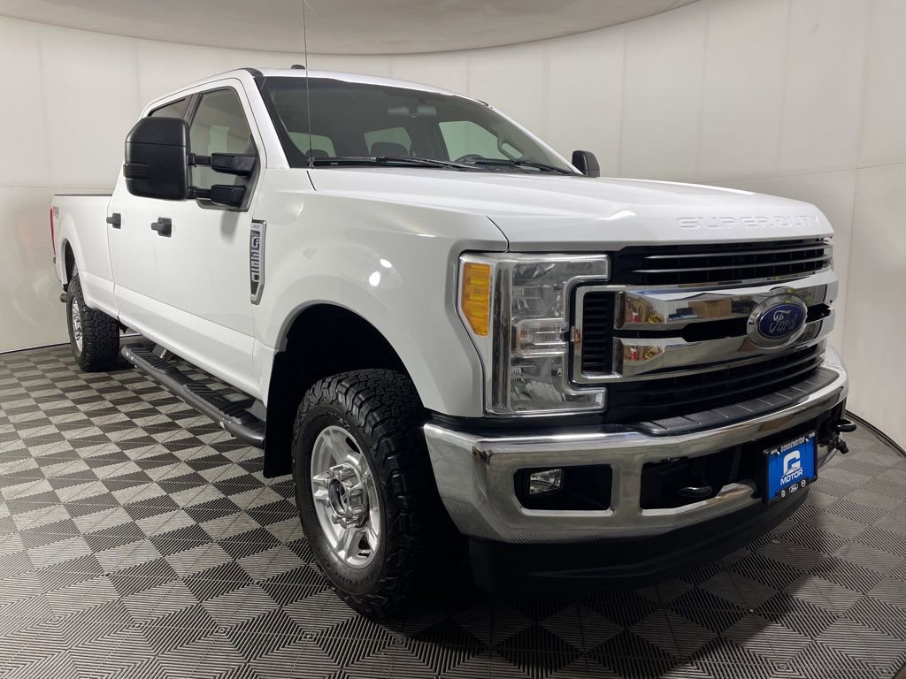 Used 2017 Ford F350 XLT w/ XLT Value Package AWD/4WD image 2