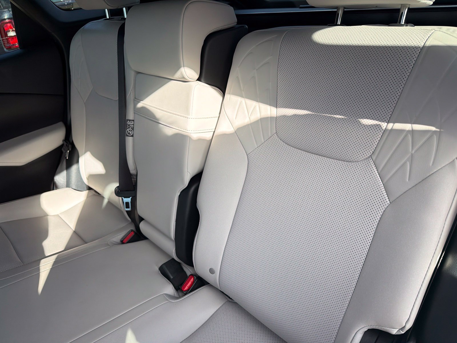 Used 2024 Lexus RX 350 Premium w/ Cold Area Package FWD image 19