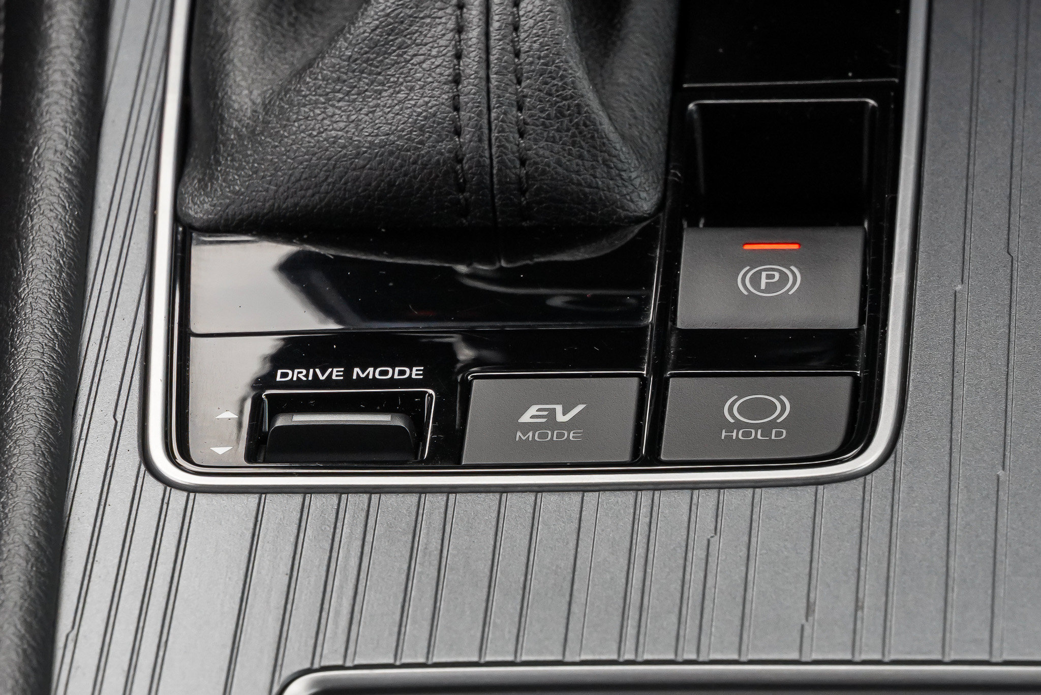 Certified 2025 Toyota Sienna LE AWD/4WD image 37