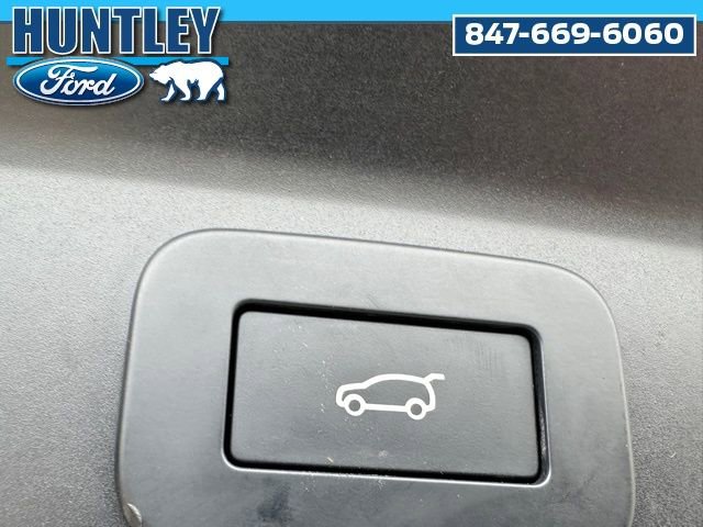 Used 2023 Jaguar F-PACE SVR AWD/4WD image 10