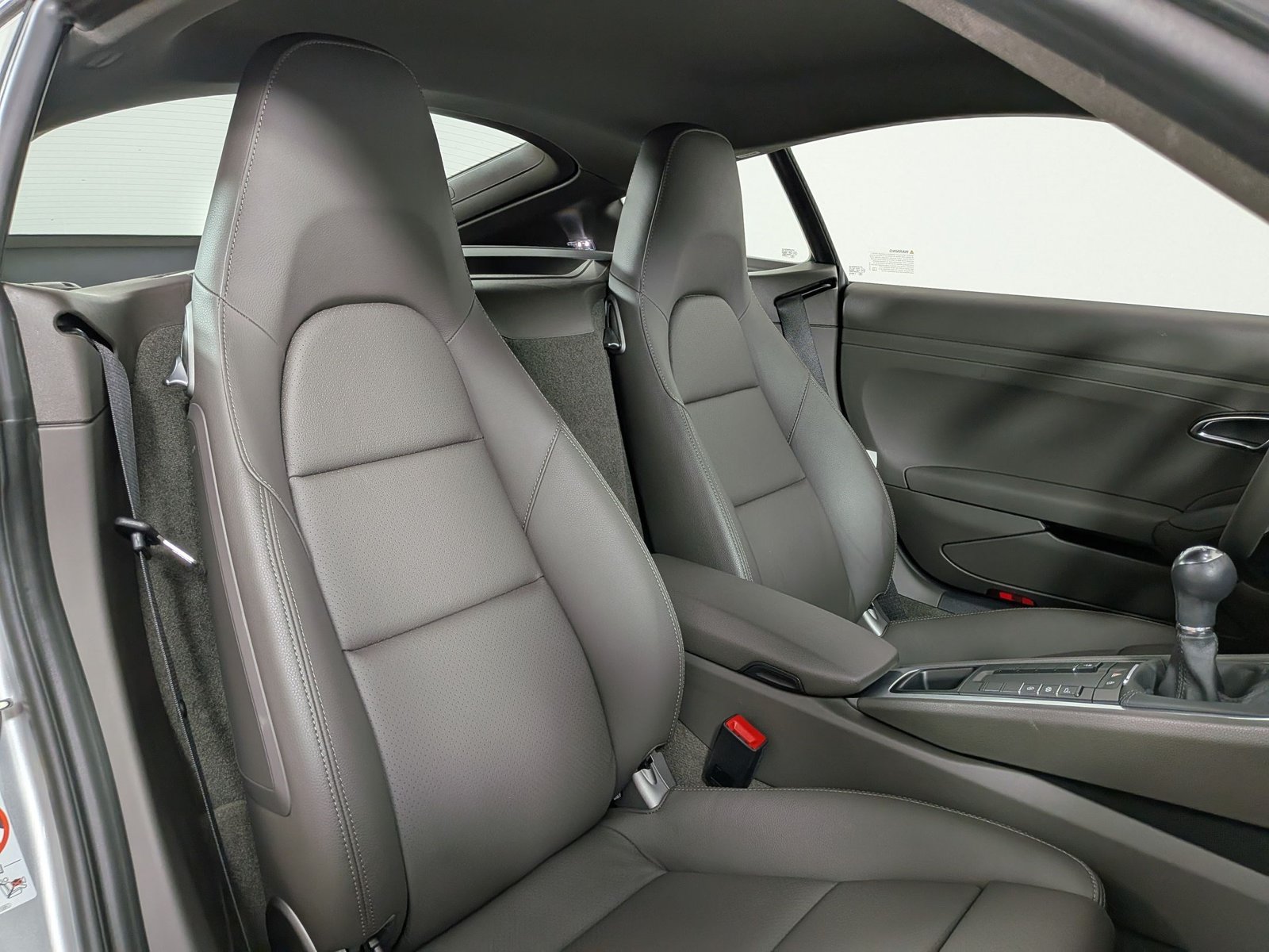 Certified 2025 Porsche 718 Cayman RWD image 23
