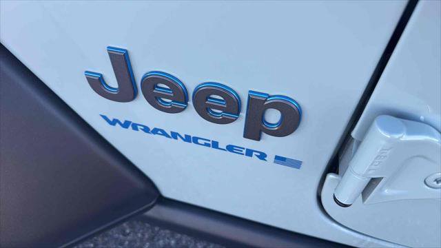 Used 2024 Jeep Wrangler Unlimited Rubicon 4xe image 12