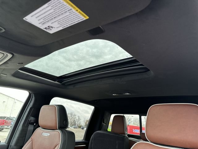 New 2026 GMC Sierra 3500 Denali Ultimate w/ LPO, Black Badging Package image 18