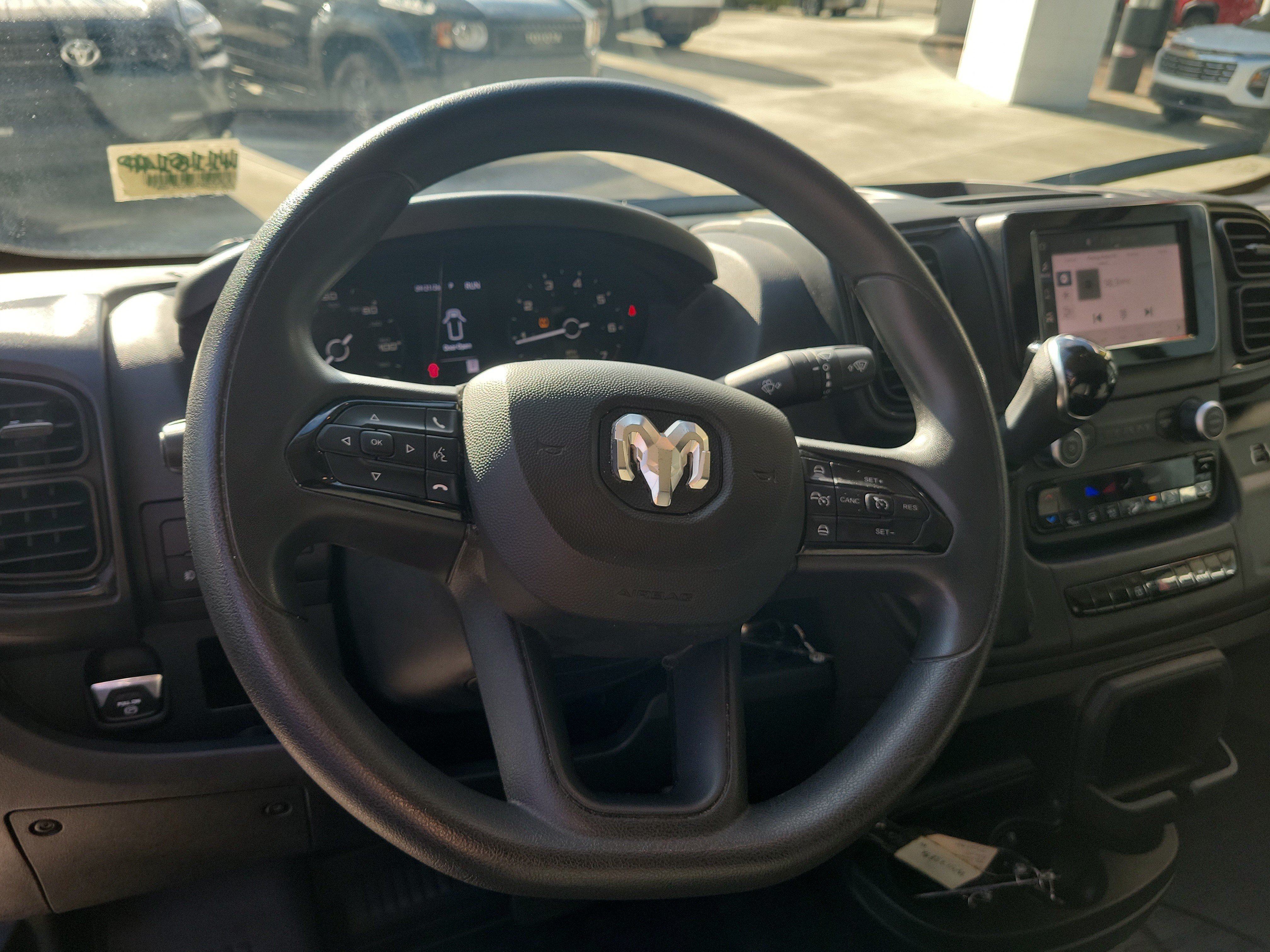 Used 2025 RAM ProMaster 2500 w/ Convenience Group FWD image 22