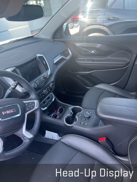 Used 2023 GMC Terrain SLT w/ Tech Package image 21