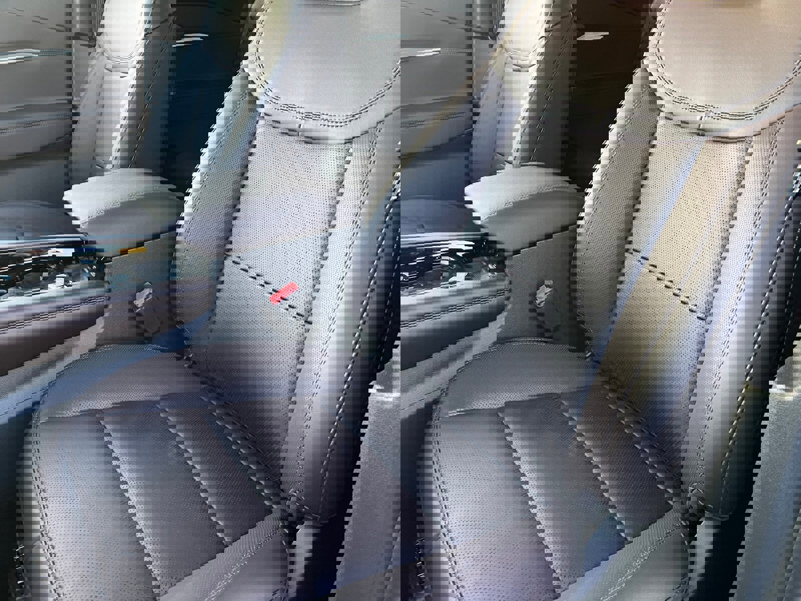 New 2026 Ford Explorer Platinum image 25