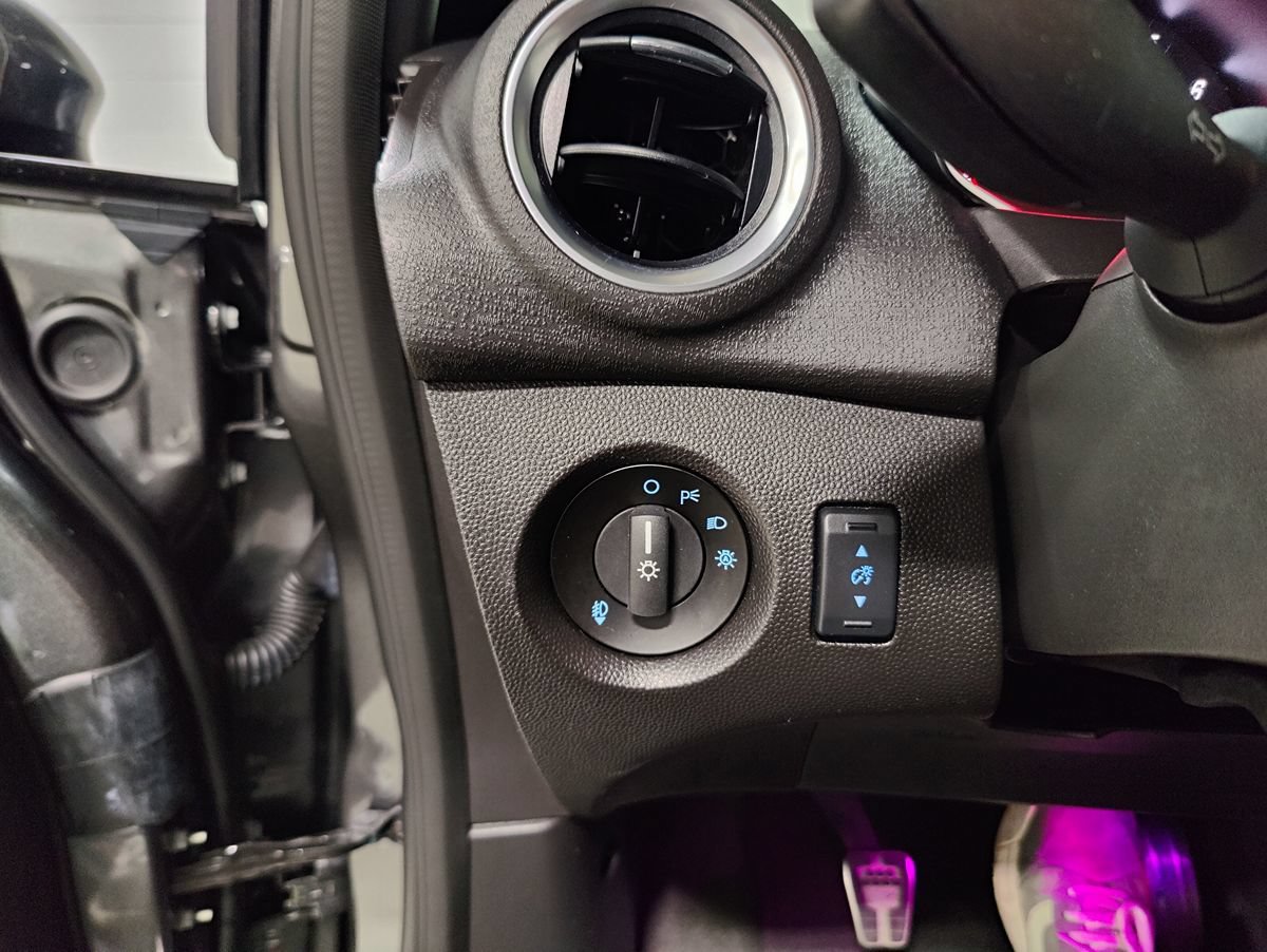 Used 2017 Ford Fiesta ST w/ ST Recaro Package FWD image 26