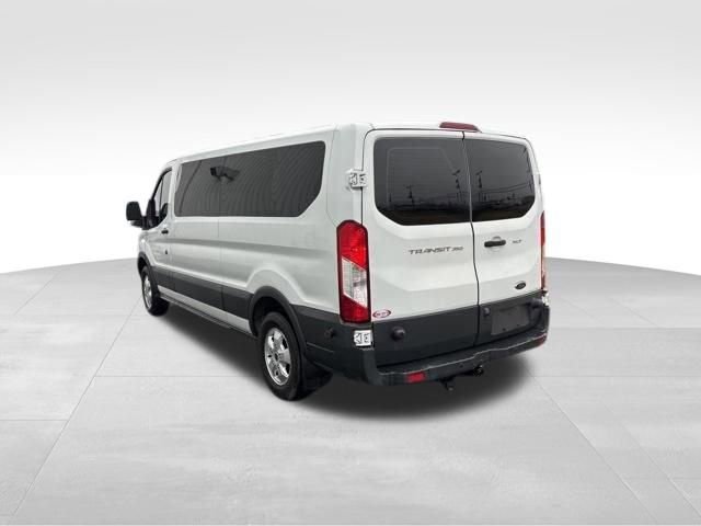 Used 2017 Ford Transit 350 XLT image 5