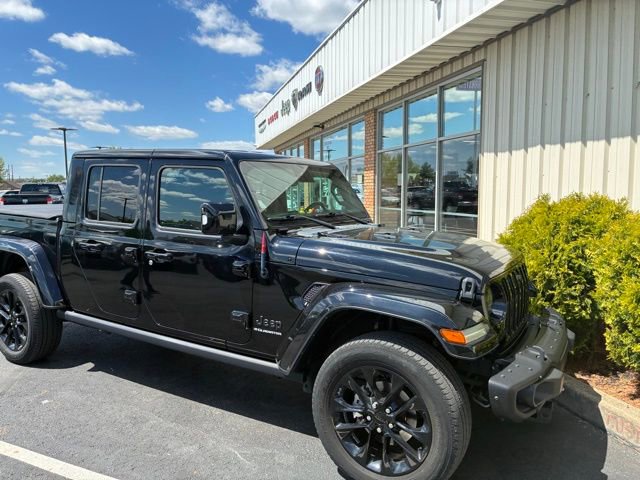 Used 2023 Jeep Gladiator Overland AWD/4WD image 3
