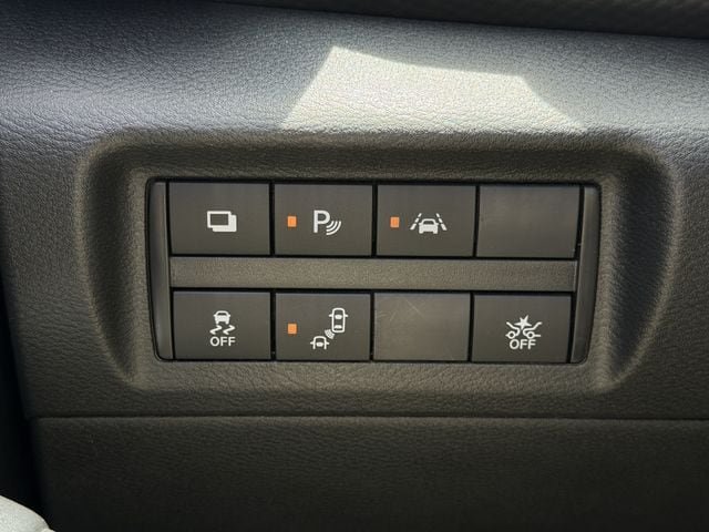 Used 2024 Nissan Kicks S FWD image 21